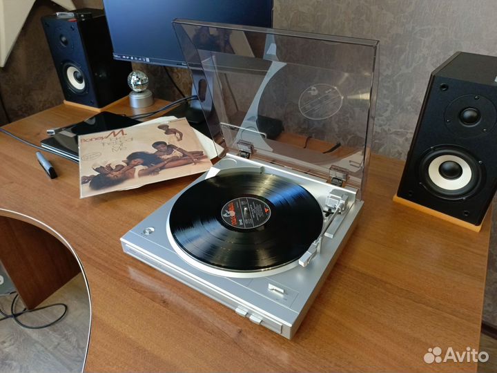 Проигрыватель пластинок Denon DP-29F