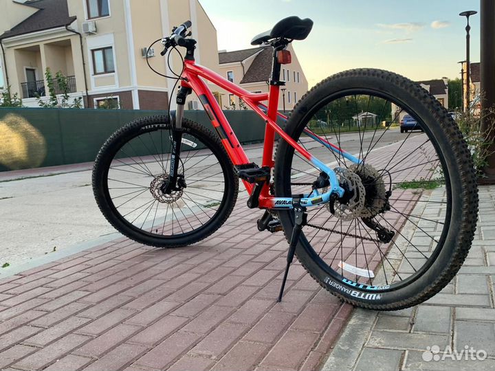 Велосипед GT Avalanche comp