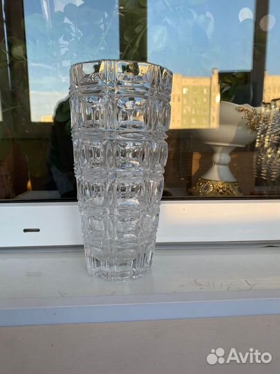 Хрустальная ваза