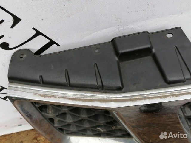 Решетка радиатора Nissan Navara D40 Pathfinder R51