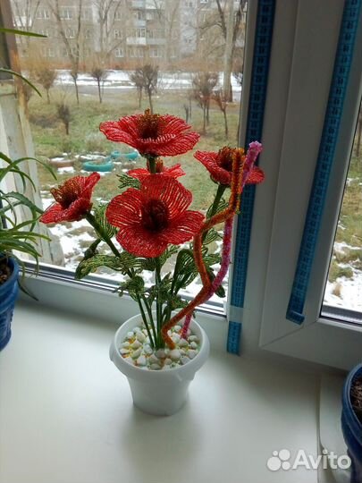 Маки из бисера