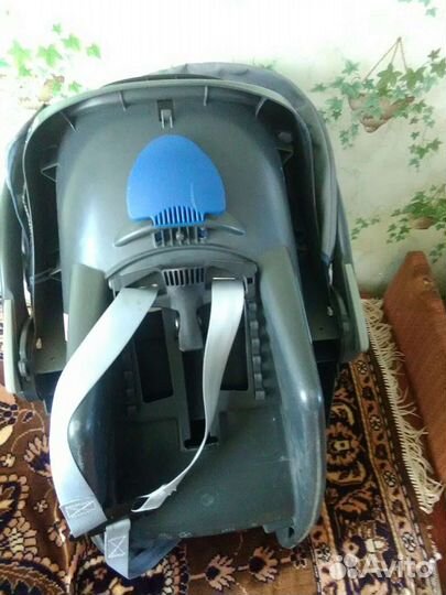 Кресло автомобильное детское до 3-х лет