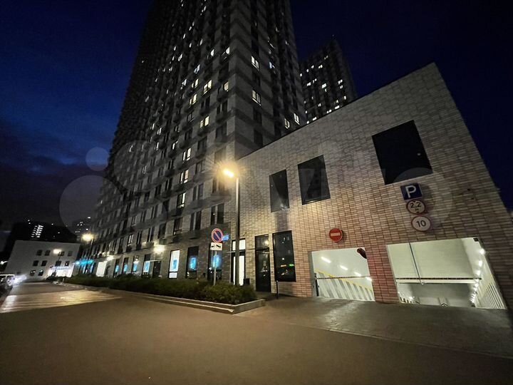 Машиноместо, 13 м²