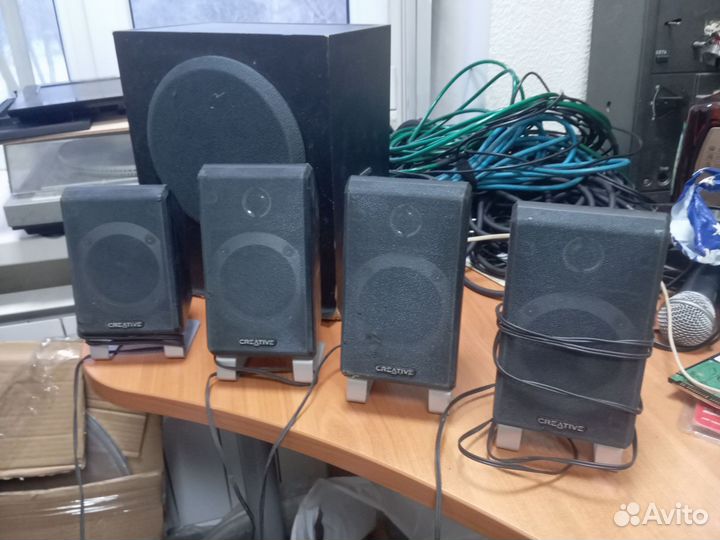 Колонки для компьютера с сабвуфером Creative