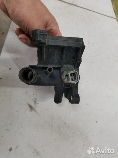 Фланец системы охлаждения Ford Focus 2 Рестайлинг