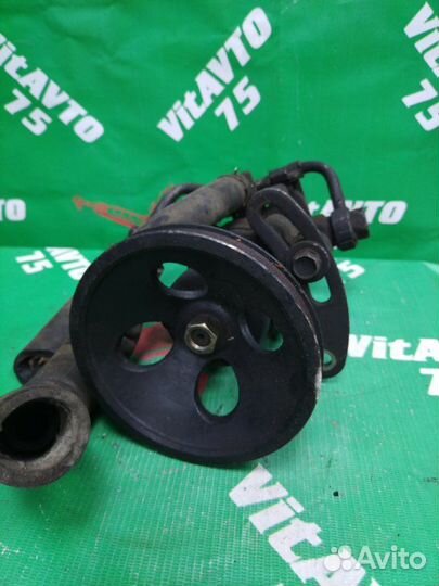 Насос гидроусилителя руля Toyota Town Ace CR30 2C