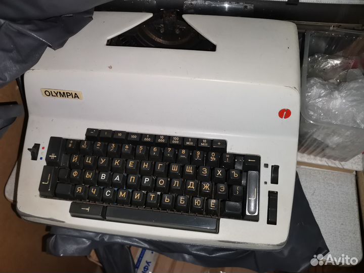 Пишущая машинка Olympia электрическая