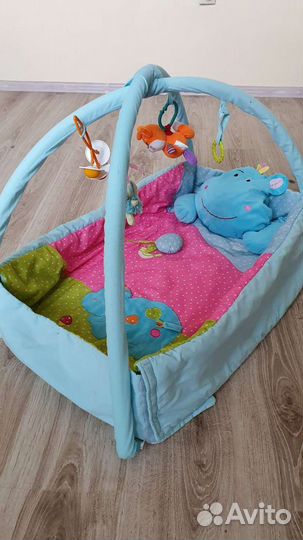 Развивающий коврик для малышей