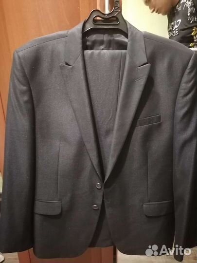 Брючный костюм