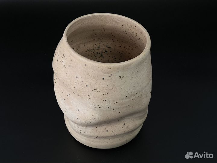 Ваза керамическая мятая ручной работы, 17*14см