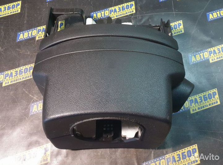 Кожух рулевой колонки Peugeot 307