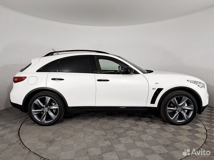 Infiniti QX70 3.7 AT, 2014, 227 601 км
