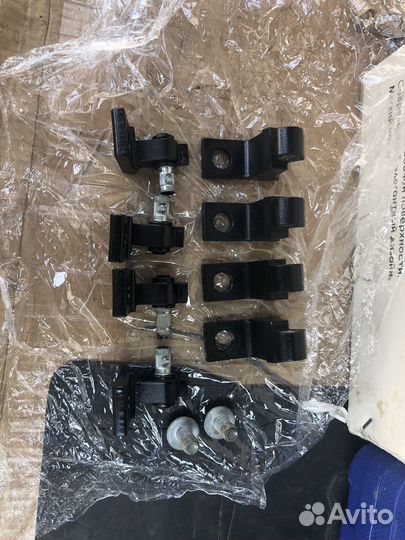 Петли дверные на Tiguan