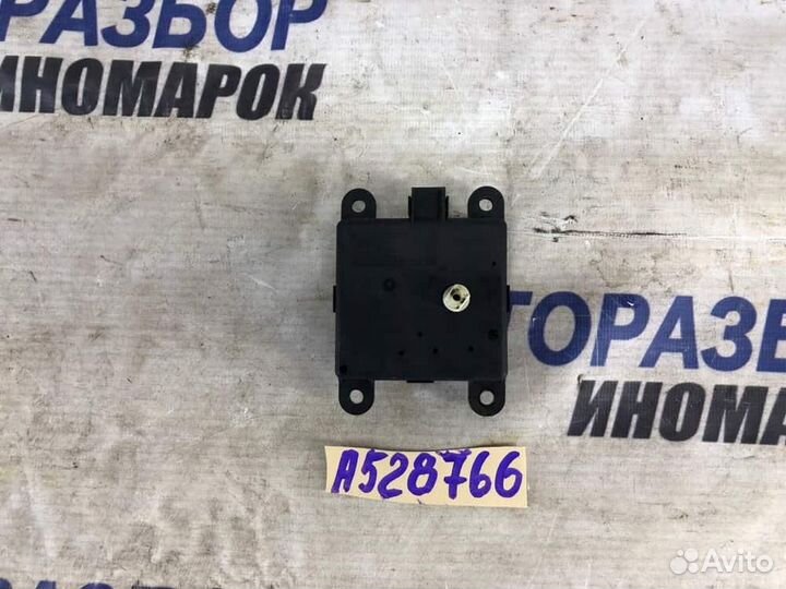 Моторчик заслонки печки для Nissan Qashqai 1 2006