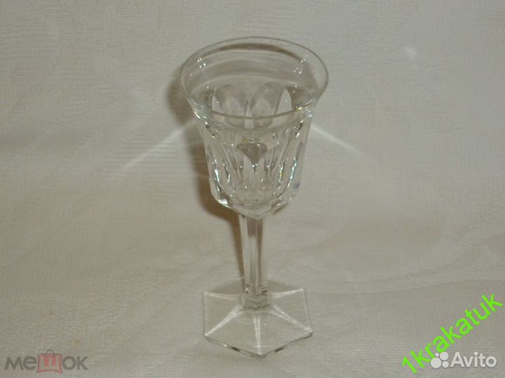 Рюмка. антикварное стекло, 19 век. резьба