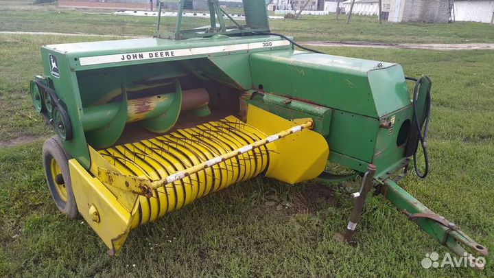 Пресс-подборщик John Deere 330, 1999