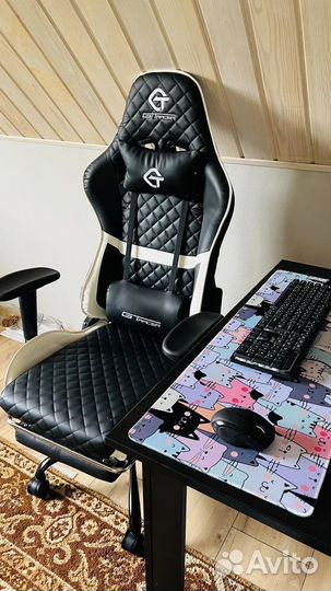 Офисное компьютерное кресло