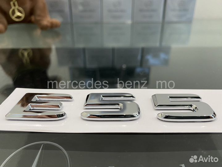 Шильдик Е55 Мерседес Бенц