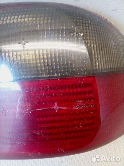 Фонарь наружный правый Opel Omega