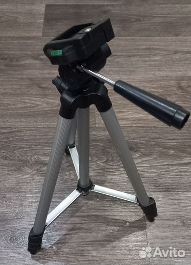 Штатив для фотоаппарата