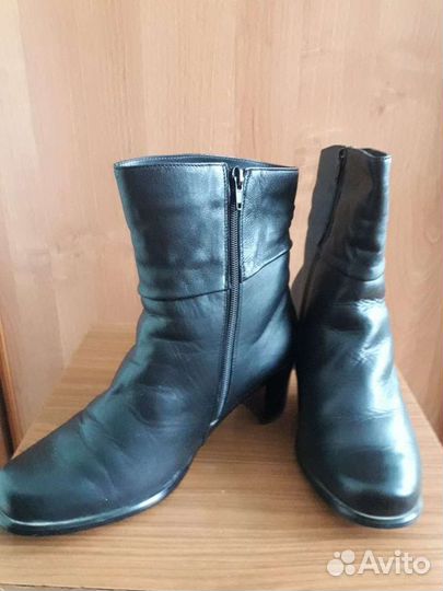 Ботинки женские 39 размер