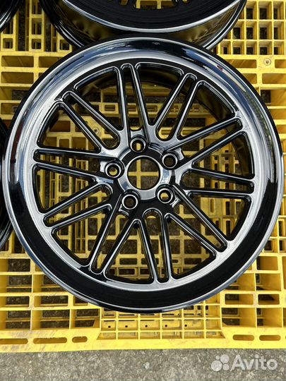 Копия Vossen 18x8 5x114.3 et35 d73.1