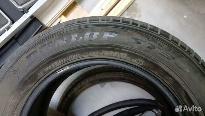 Dunlop Grandtrek ST30 225/65 R17 102H