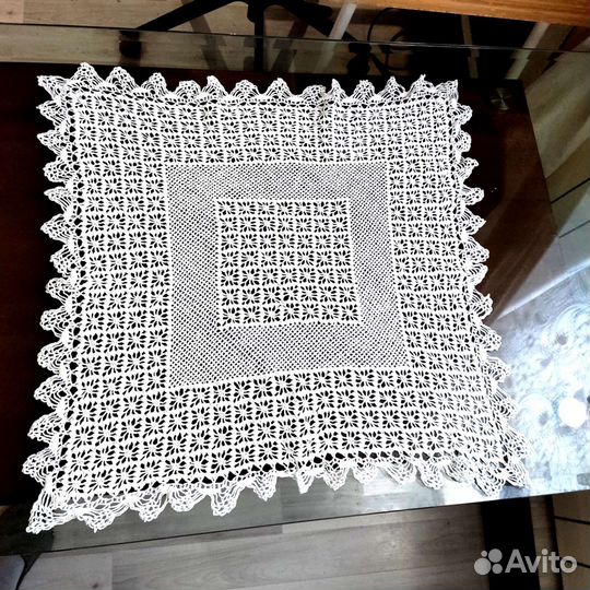 Винтажные вязаные салфетки и снежинки