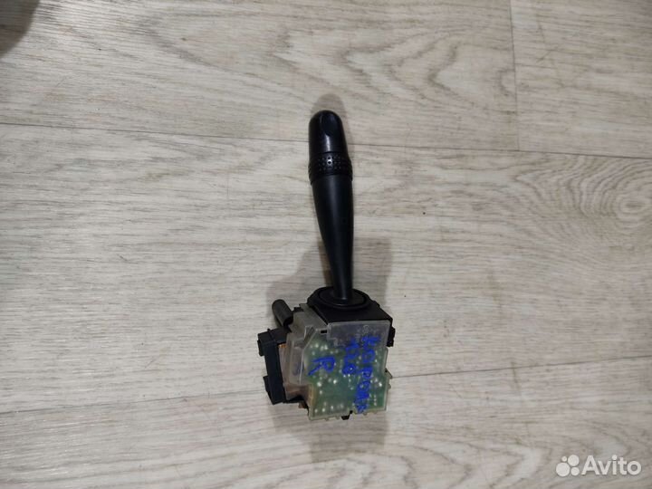 Toyota Corolla 120 подрулевой переключатель правый