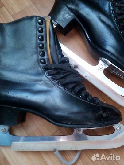 Коньки фигурные женские Botas