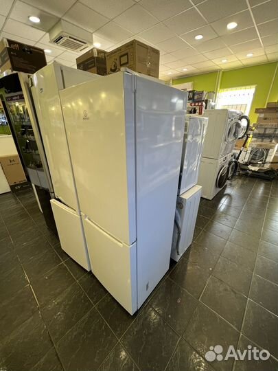 Холодильник Indesit DS 316 W