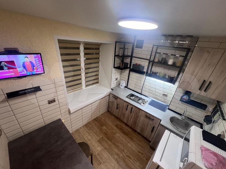 2-к. квартира, 48 м², 3/5 эт.