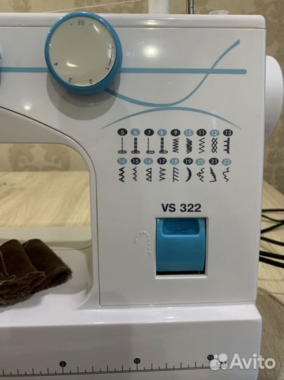 Швейная машина Leader