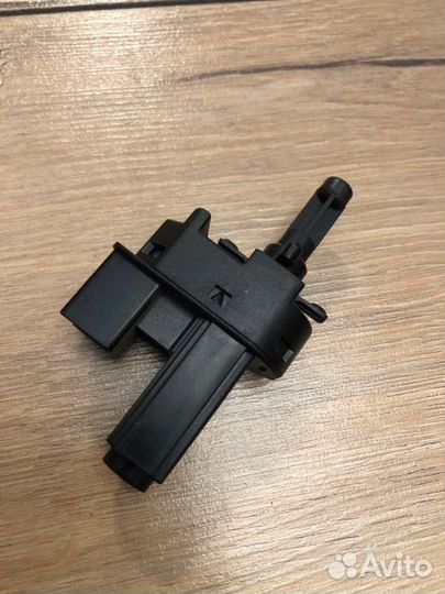 Датчик педали сцепления Ford Focus 2 хетчбек 1.6