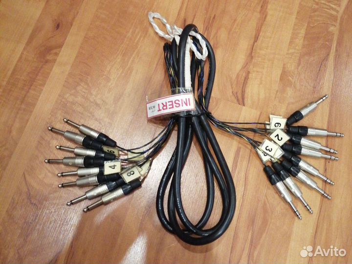 Студийный многоканальный аудио кабель на MR202-8AT