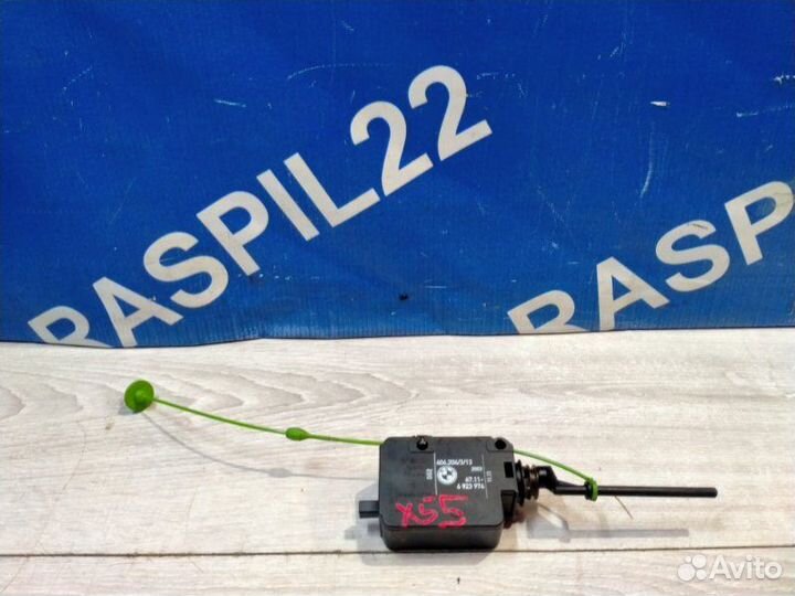 Замок лючка бензобака Bmw X5 E53 M54B30 01/2004