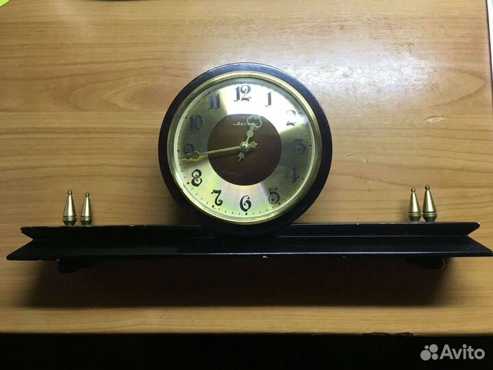 Настольные часы