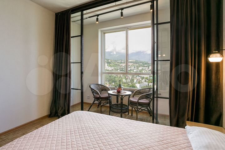 Квартира-студия, 40 м², 15/18 эт.