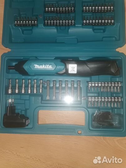 Электроотвертка Makita DF001DW