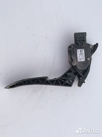 Педаль газа Opel Astra J