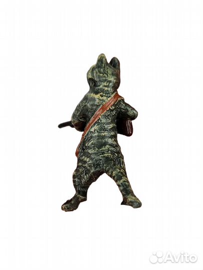 Бронзовая статуэтка