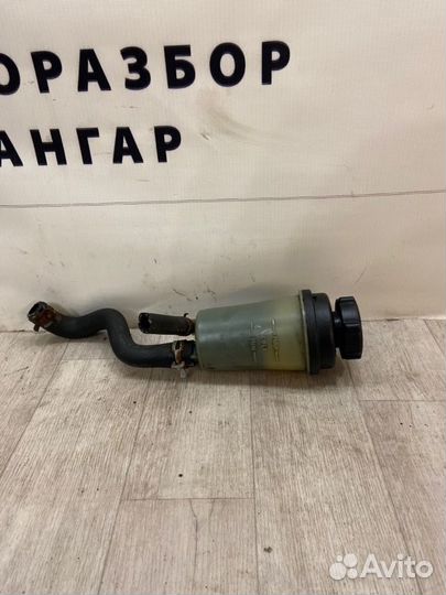 Бачок гидроусилителя Ford Focus хетчбэк 1.6L