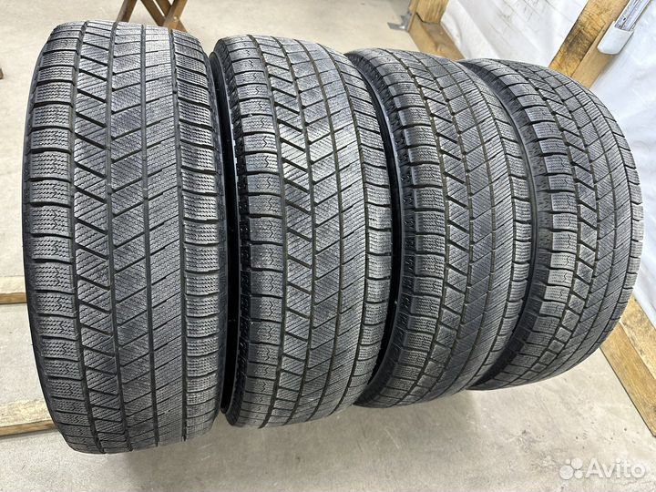Bridgestone Blizzak VRX3 215/60 R16 95Q
