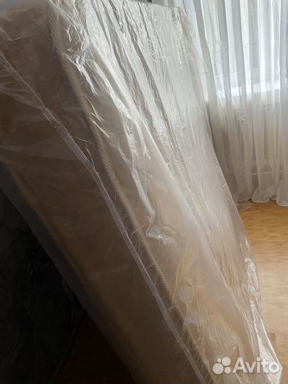 Матрас 160х200 бу