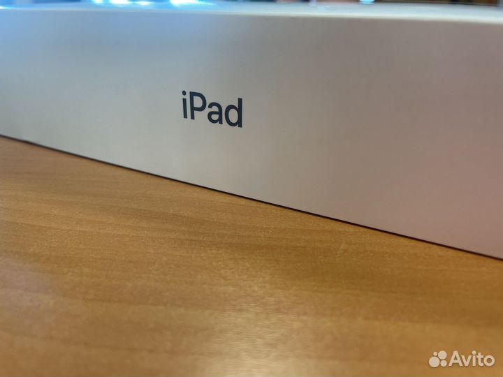 Планшет Apple iPad 2020, 10.2