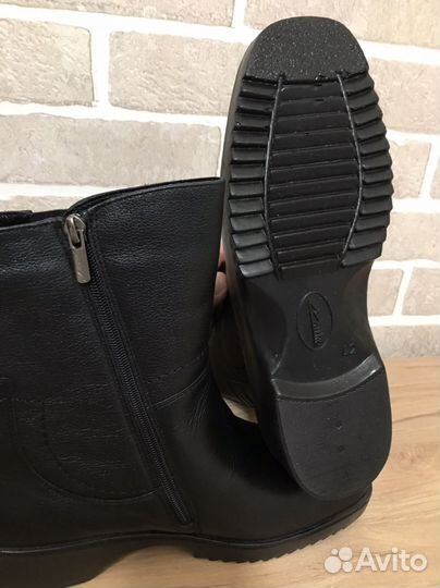 Сапоги зимние 42 разм новые натур кожа