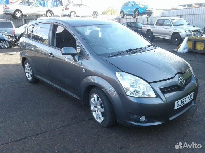 Двигатель дизельный toyota corolla verso 2 2007