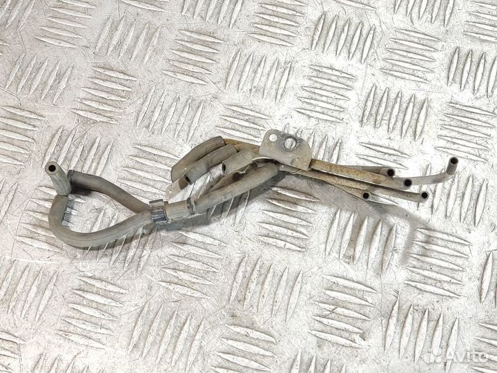 Трубка топливная Honda Legend 1991-1996