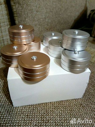 Ножки шипы подставки для аппаратуры