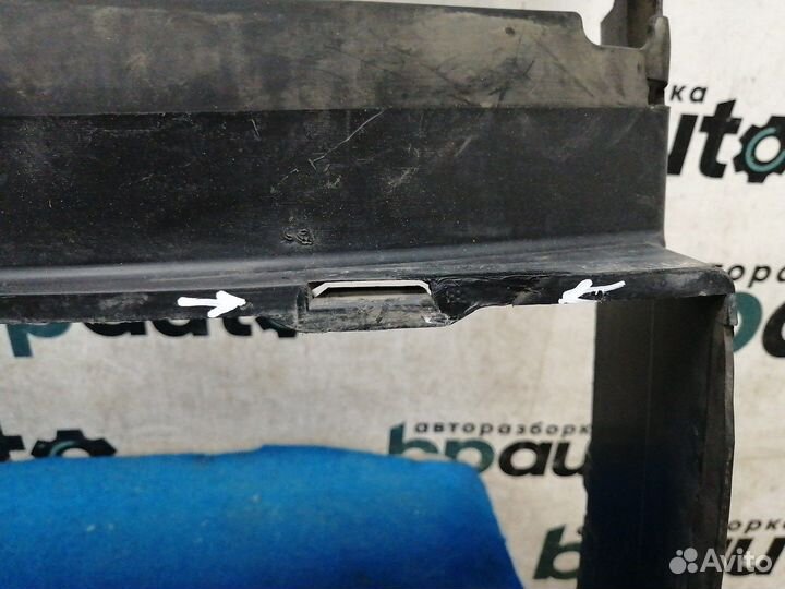 Воздуховод радиатора сpla8C464A Land Rover